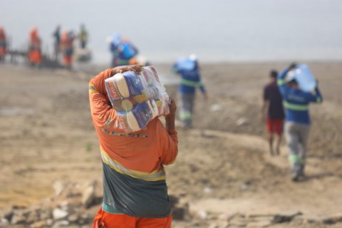 Prefeitura de Manaus inicia hoje operação para ajudar afetados pela seca dos rios