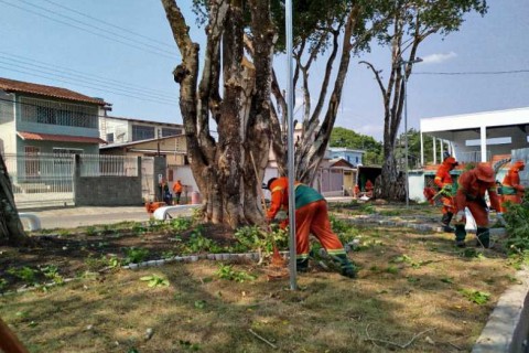 Prefeitura de Manaus revitaliza espaço público em Flores