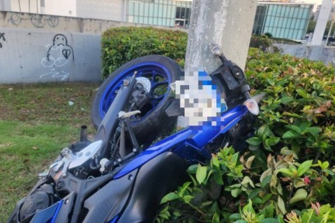 Motociclista fica ferido após colisão na Avenida Efigênio Salles, em Manaus