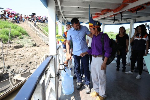 Wilson Lima entrega Estações de Tratamento de Água Móveis para atender municípios do Alto Solimões