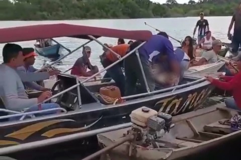 Criança de 3 anos que caiu de barco é encontrada morta em lago de Barreirinha