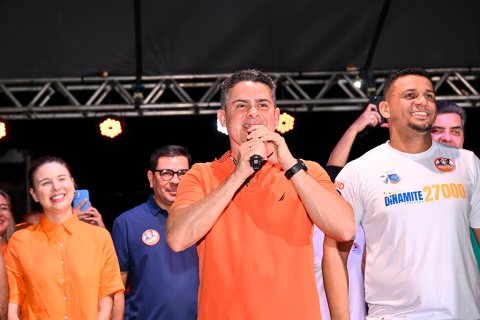 David Almeida é recebido com festa nos bairros Alvorada e Santa Luzia neste sábado