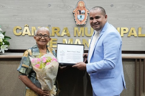 Referência na saúde e na comunidade, Maria José Freitas é homenageada pela Câmara Municipal de Manaus