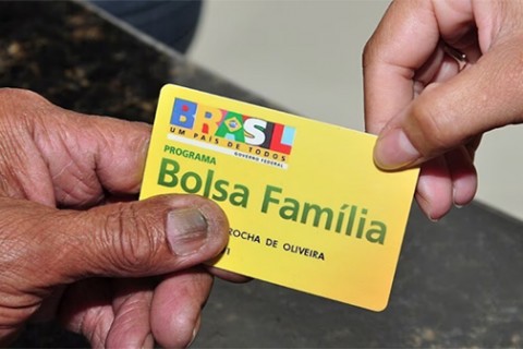 Pagamento do Bolsa Família é adiantado em decorrência da estiagem em Manaus